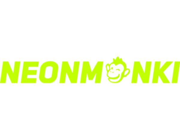 Leuchtend gelb-grüner Text NEONMONKI mit einem lächelnden Cartoon-Affengesicht, das den Buchstaben O auf weißem Hintergrund ersetzt.