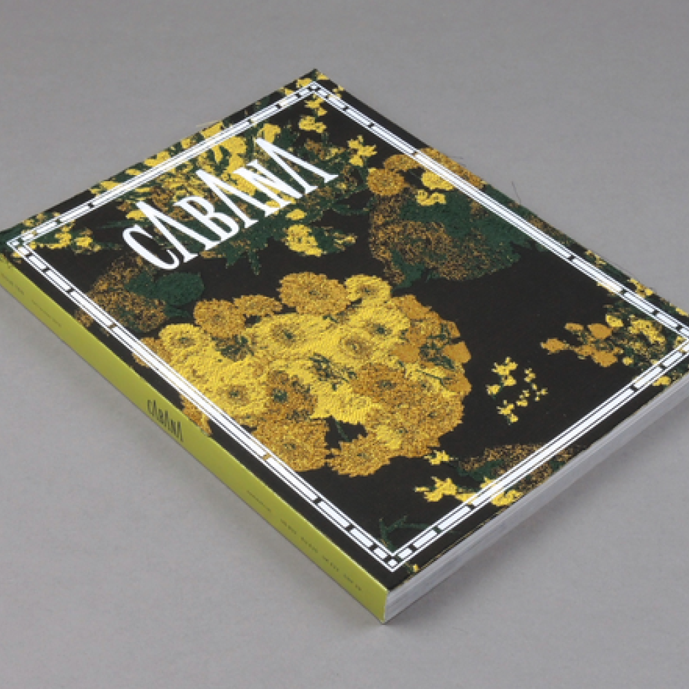 Buch Cabana mit gelb grünem Cover mit abstraktem Muster